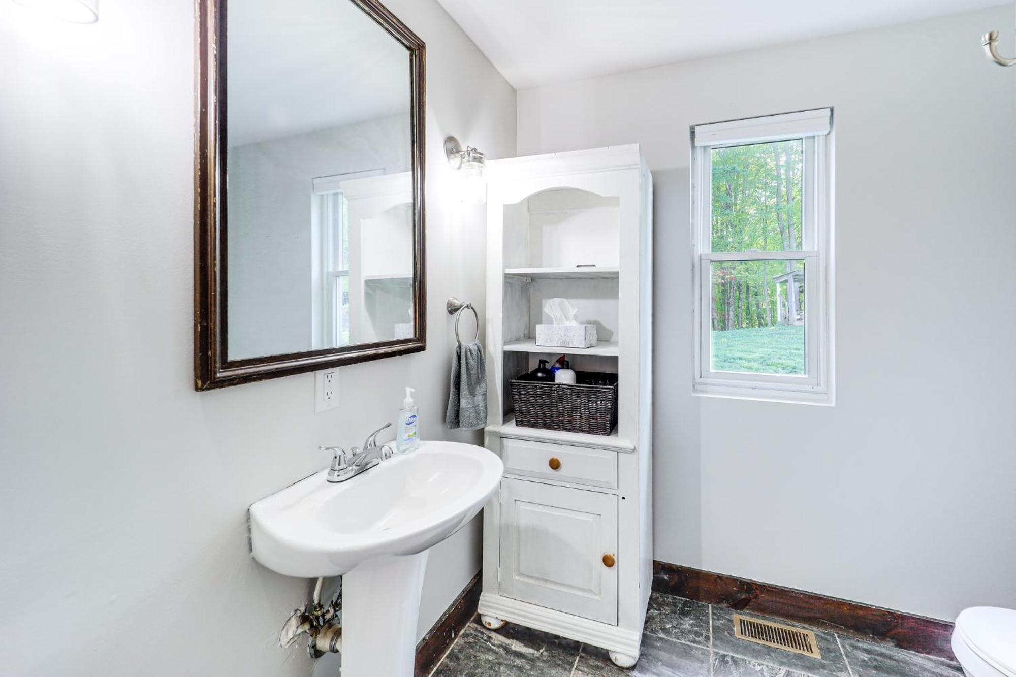 Luxe Appalachian Mountain Cabin With Hot Tub, Views Warrensville Luaran gambar