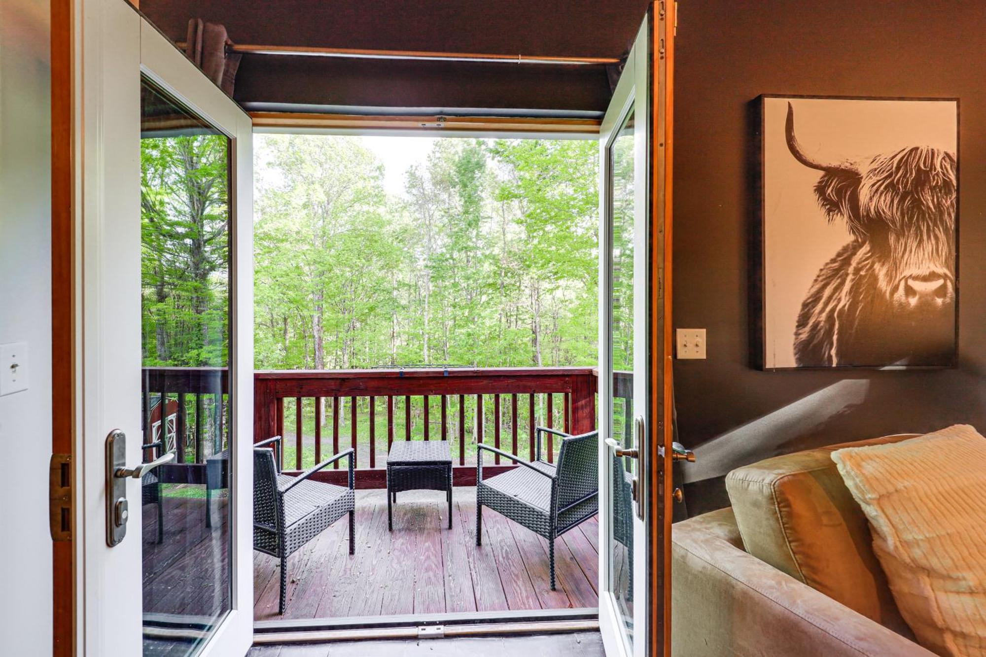 Luxe Appalachian Mountain Cabin With Hot Tub, Views Warrensville Luaran gambar