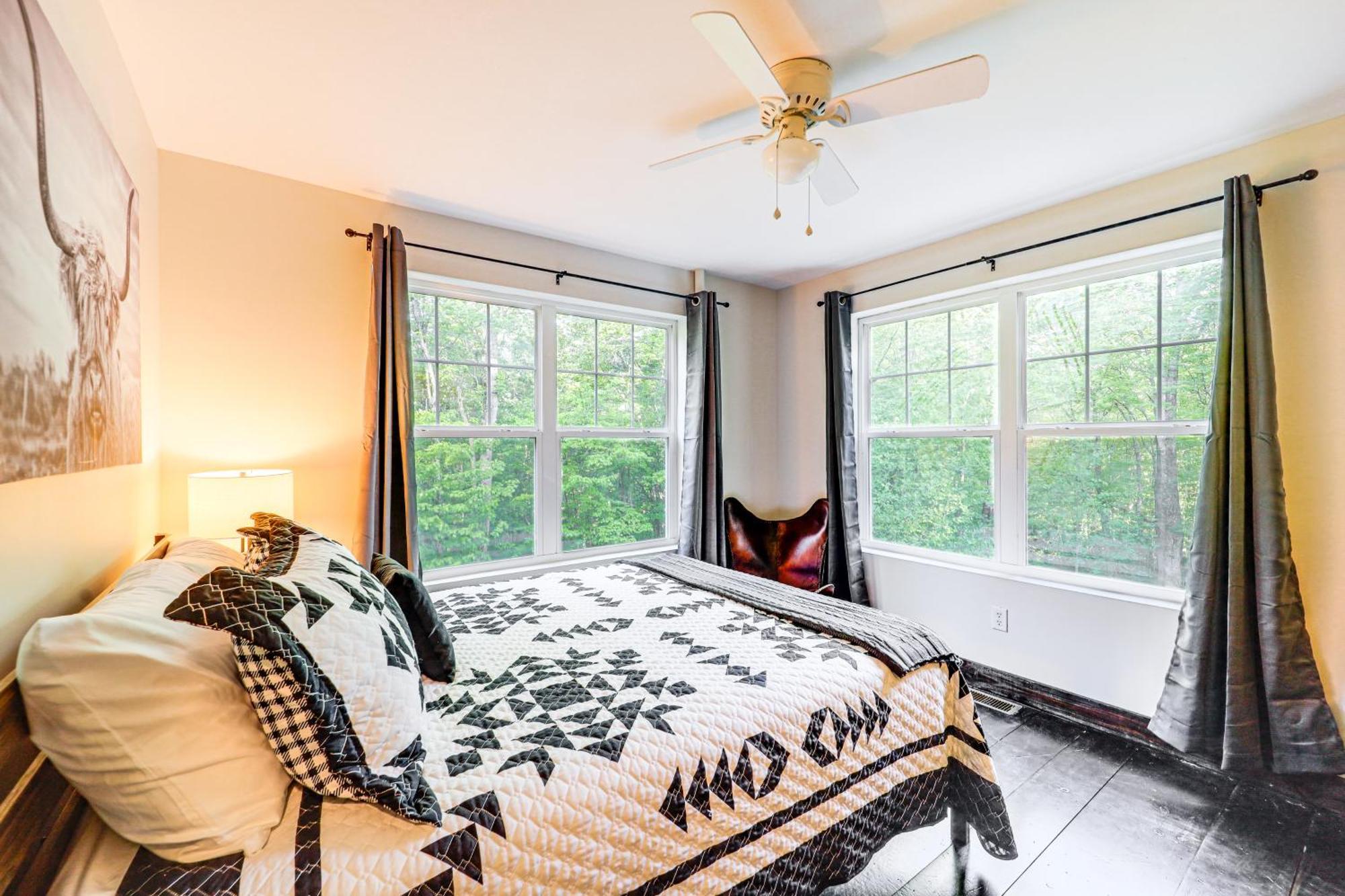 Luxe Appalachian Mountain Cabin With Hot Tub, Views Warrensville Luaran gambar